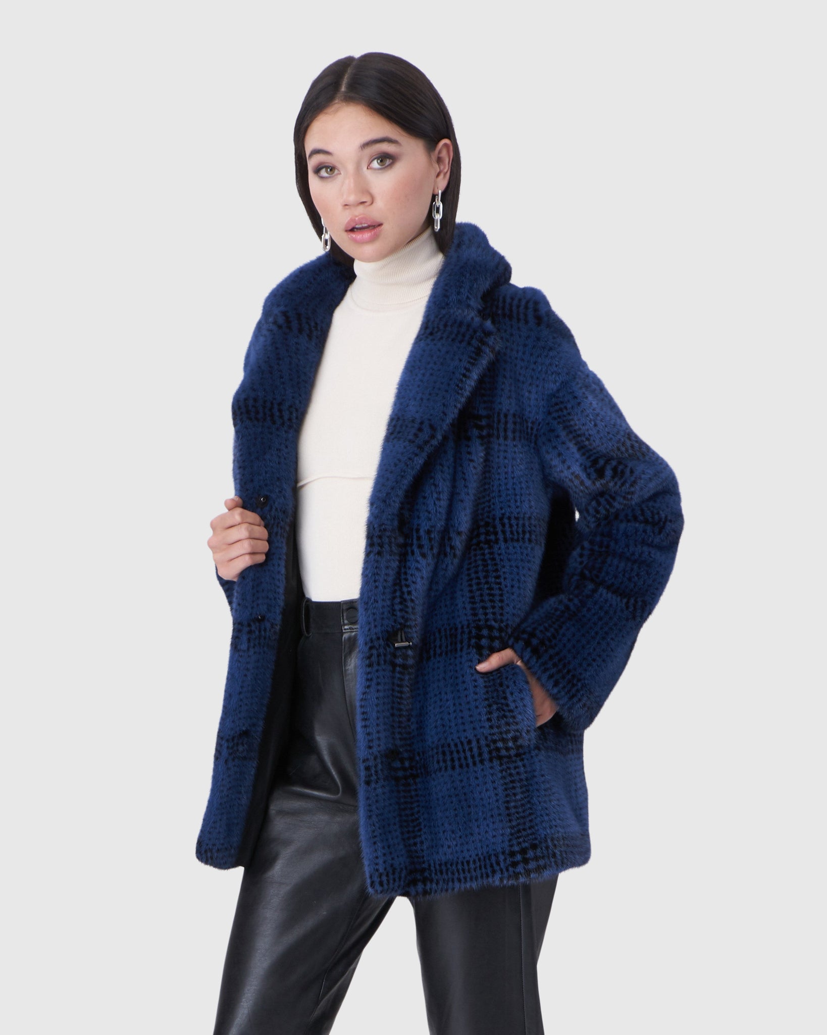 #Color_BLUE PLAID/BLACK