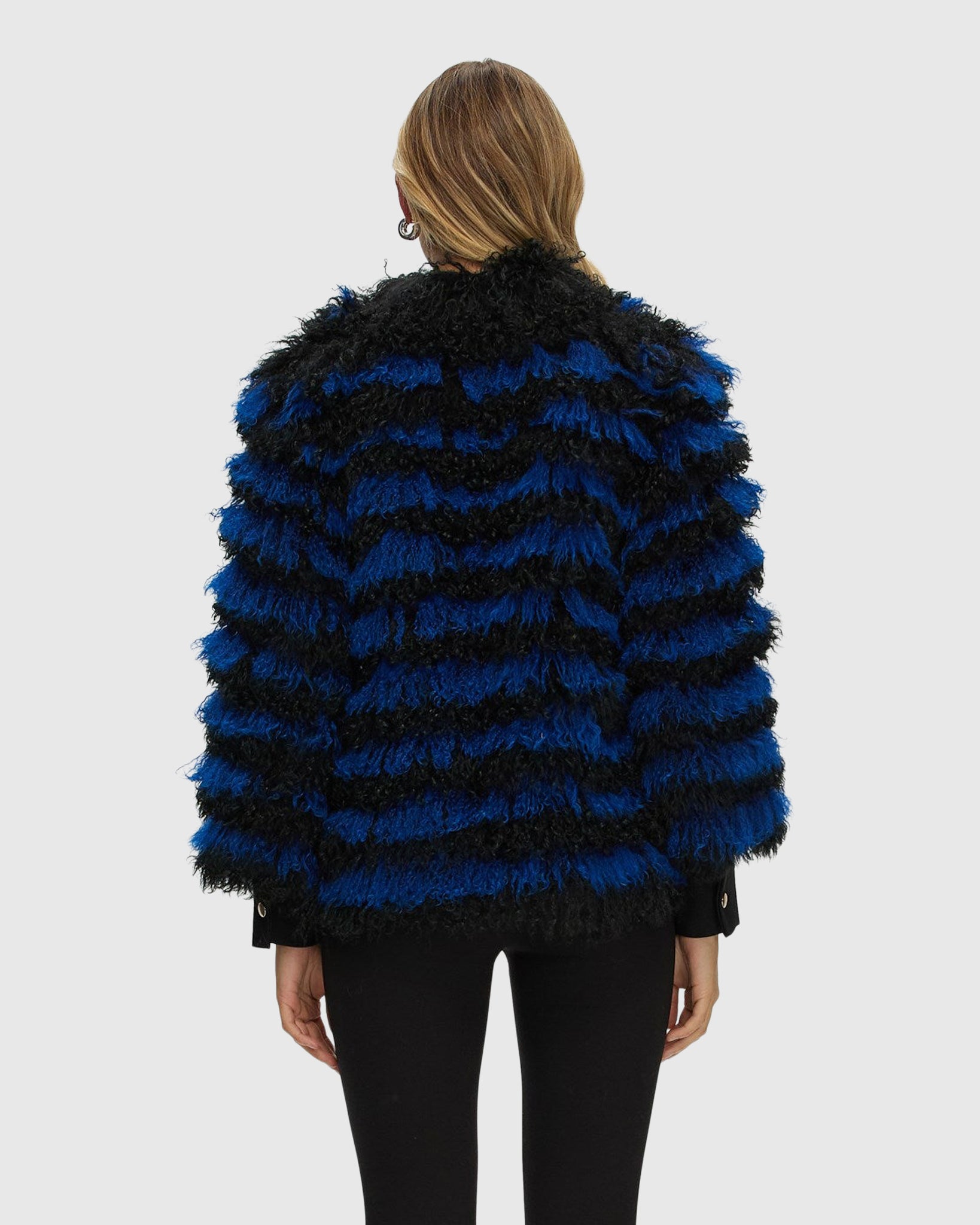#Color_BLUE/BLACK
