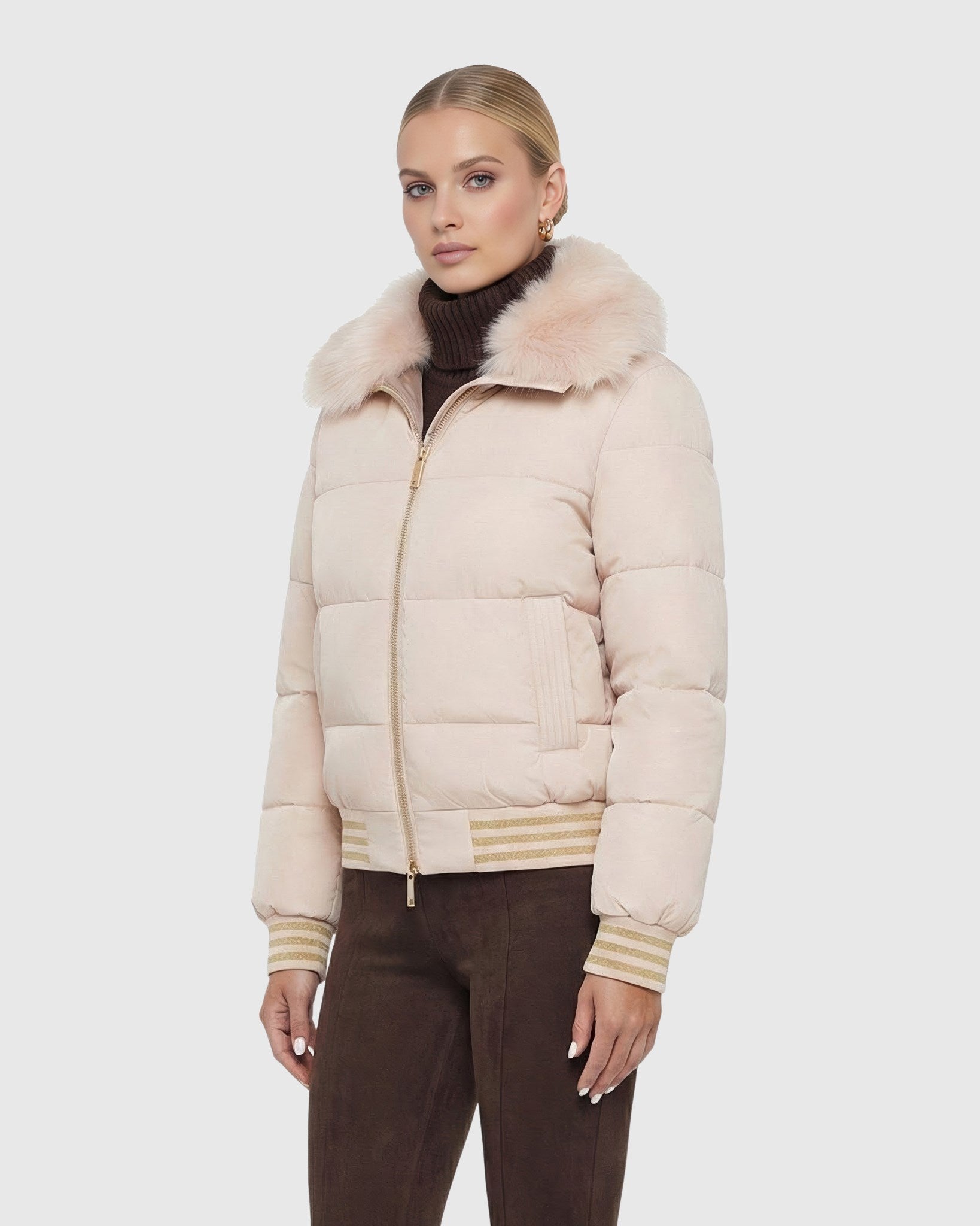 #Color_Ivory/Ivory