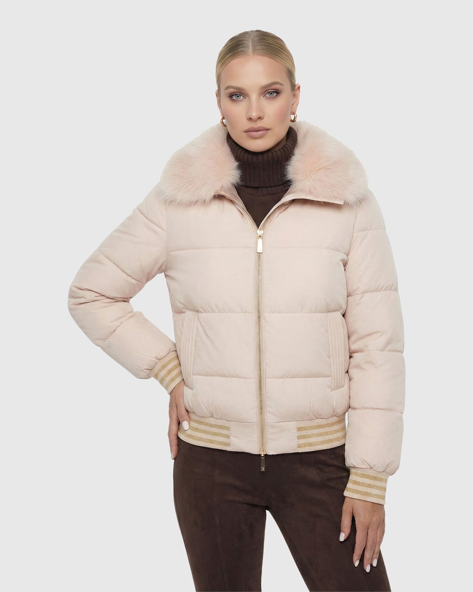 #Color_Ivory/Ivory