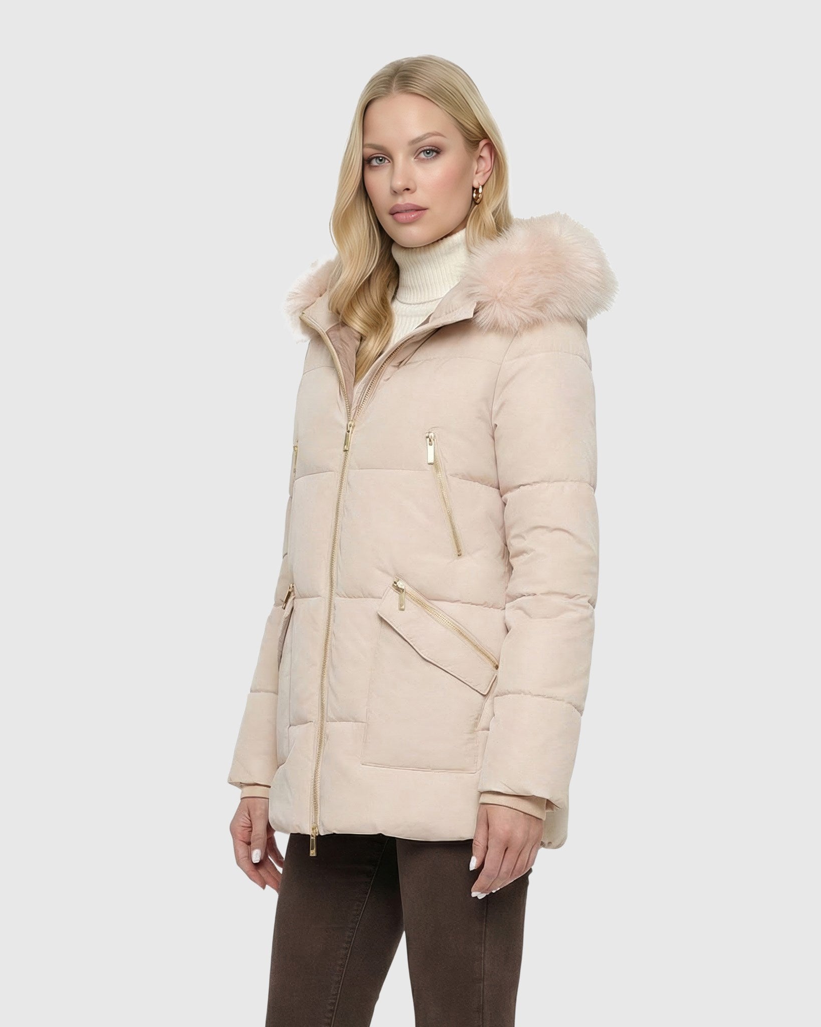 #Color_Ivory/Ivory