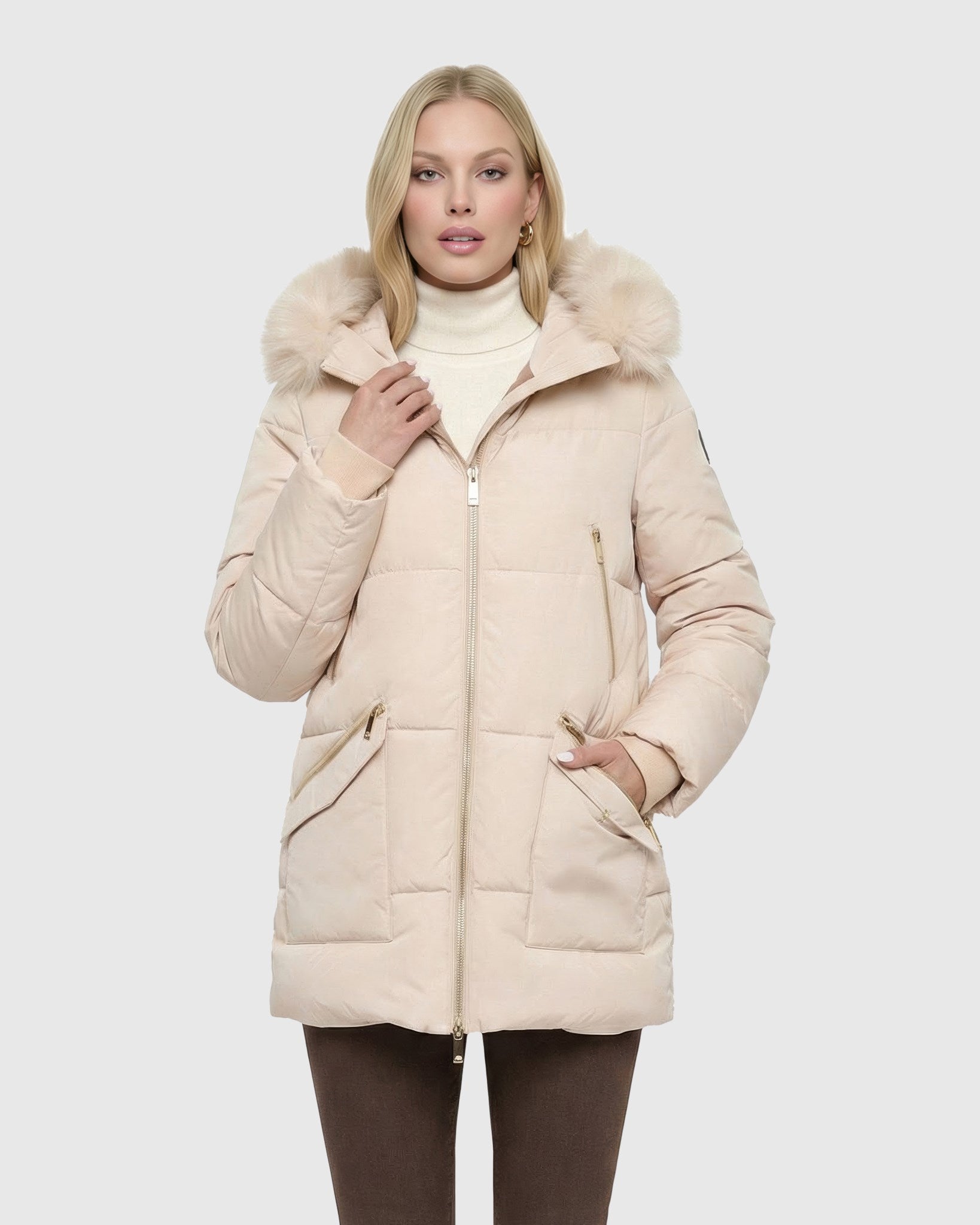 #Color_Ivory/Ivory