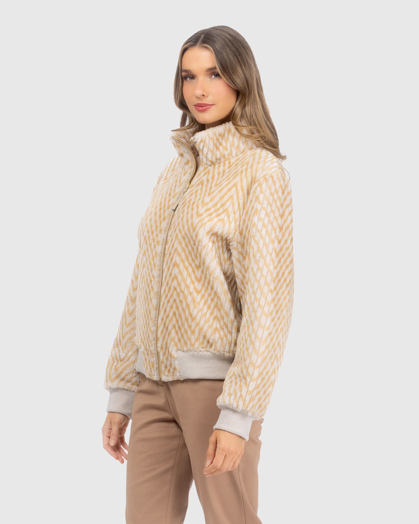 #Color_CREAM/PALOMINO