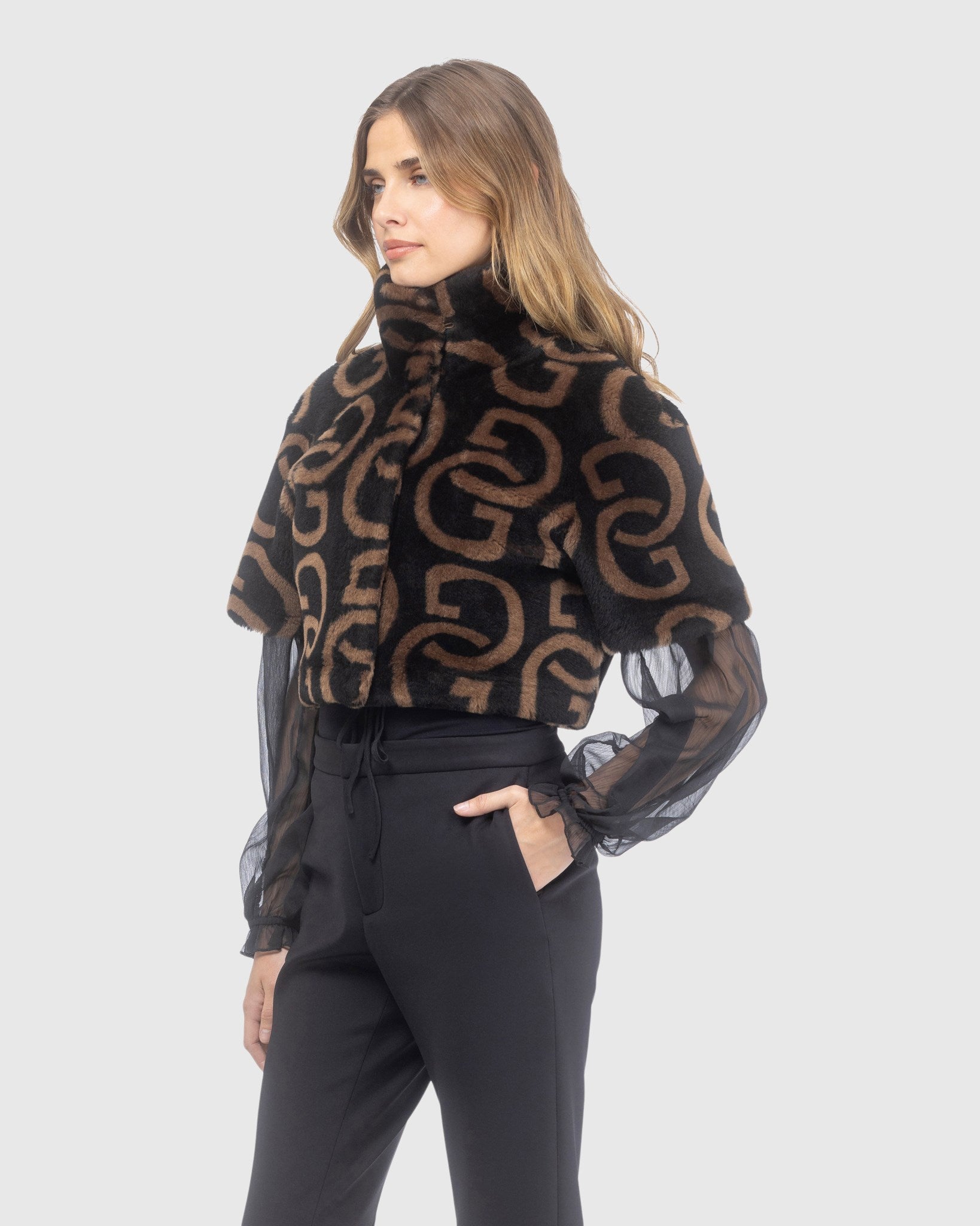 #Color_BLACK/CHESTNUT