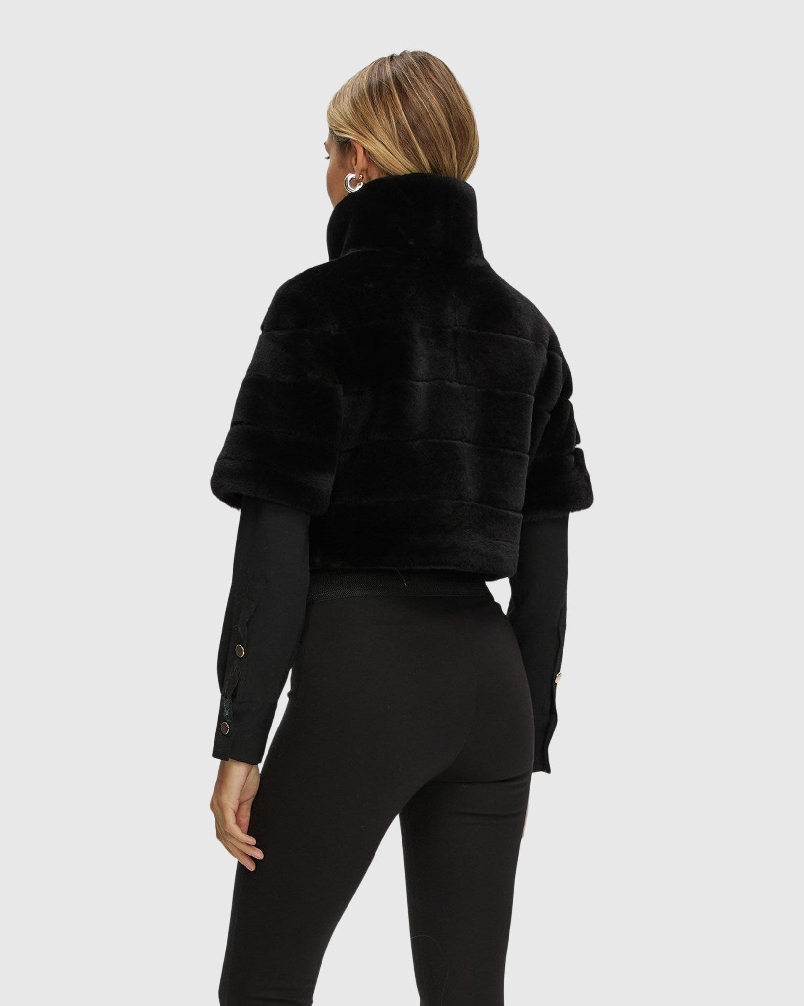 #Color_BLACK/BLACK