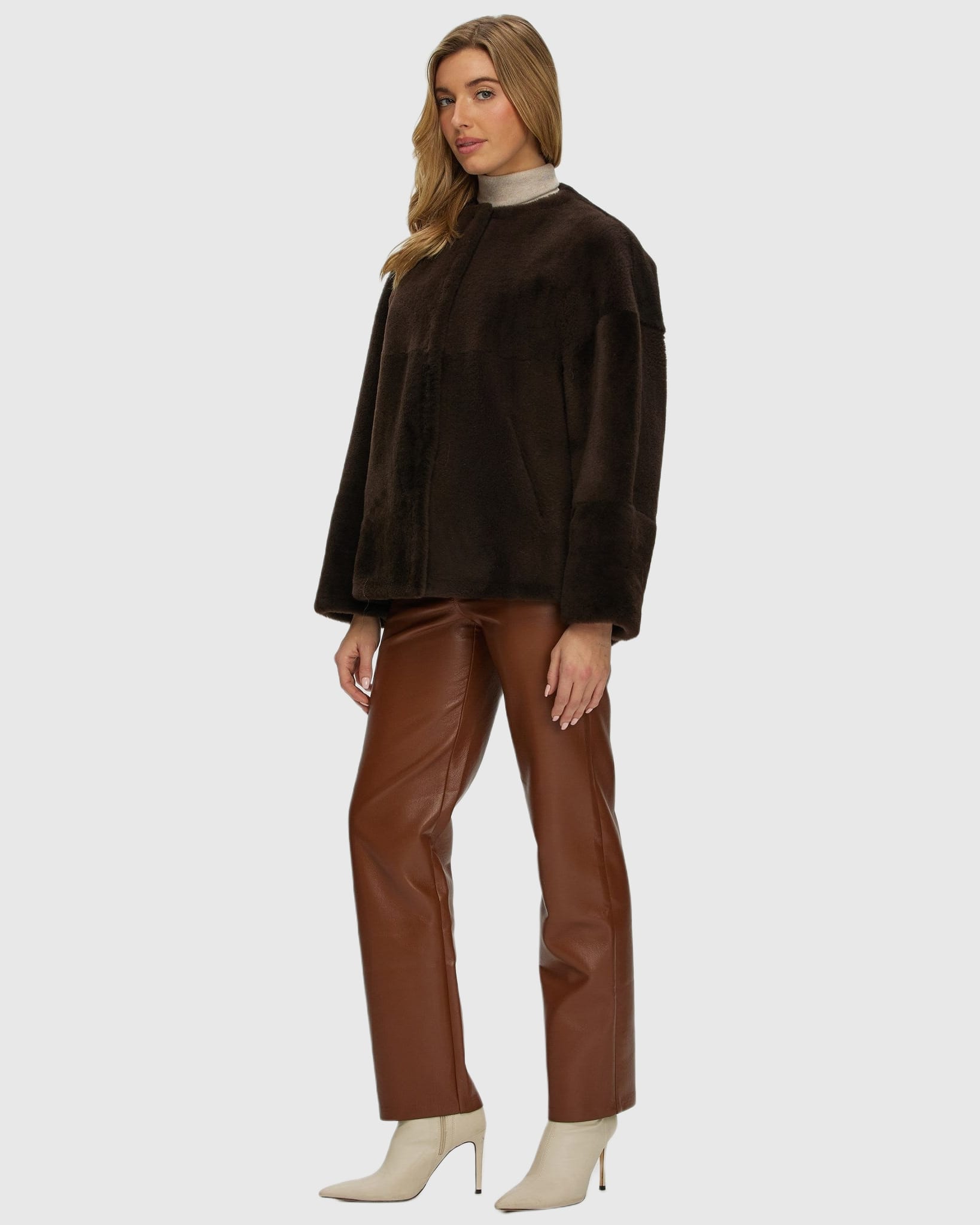 #Color_DARK BROWN