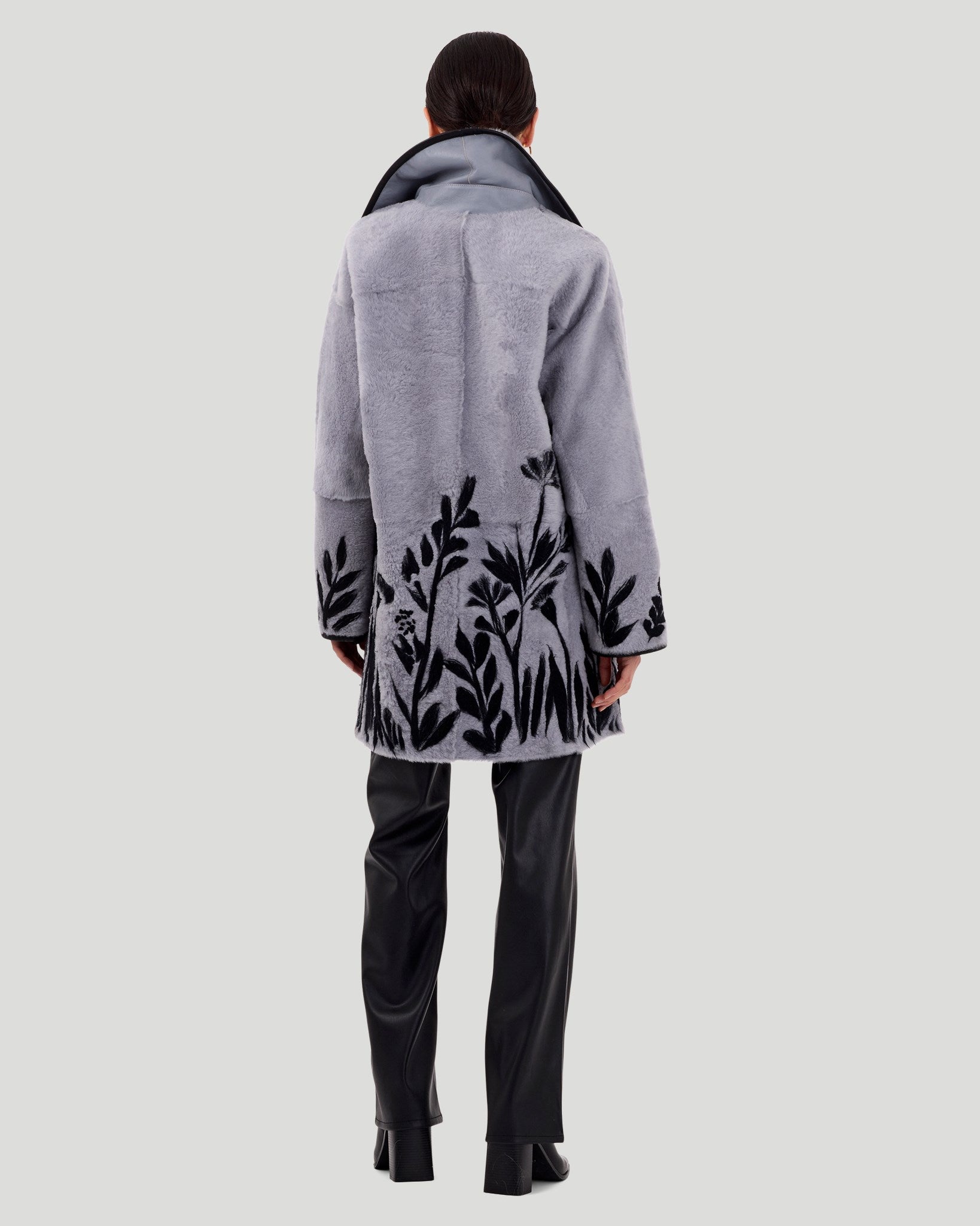 Reversible Select Shearling Lamb Stroller with Floral Embroidery