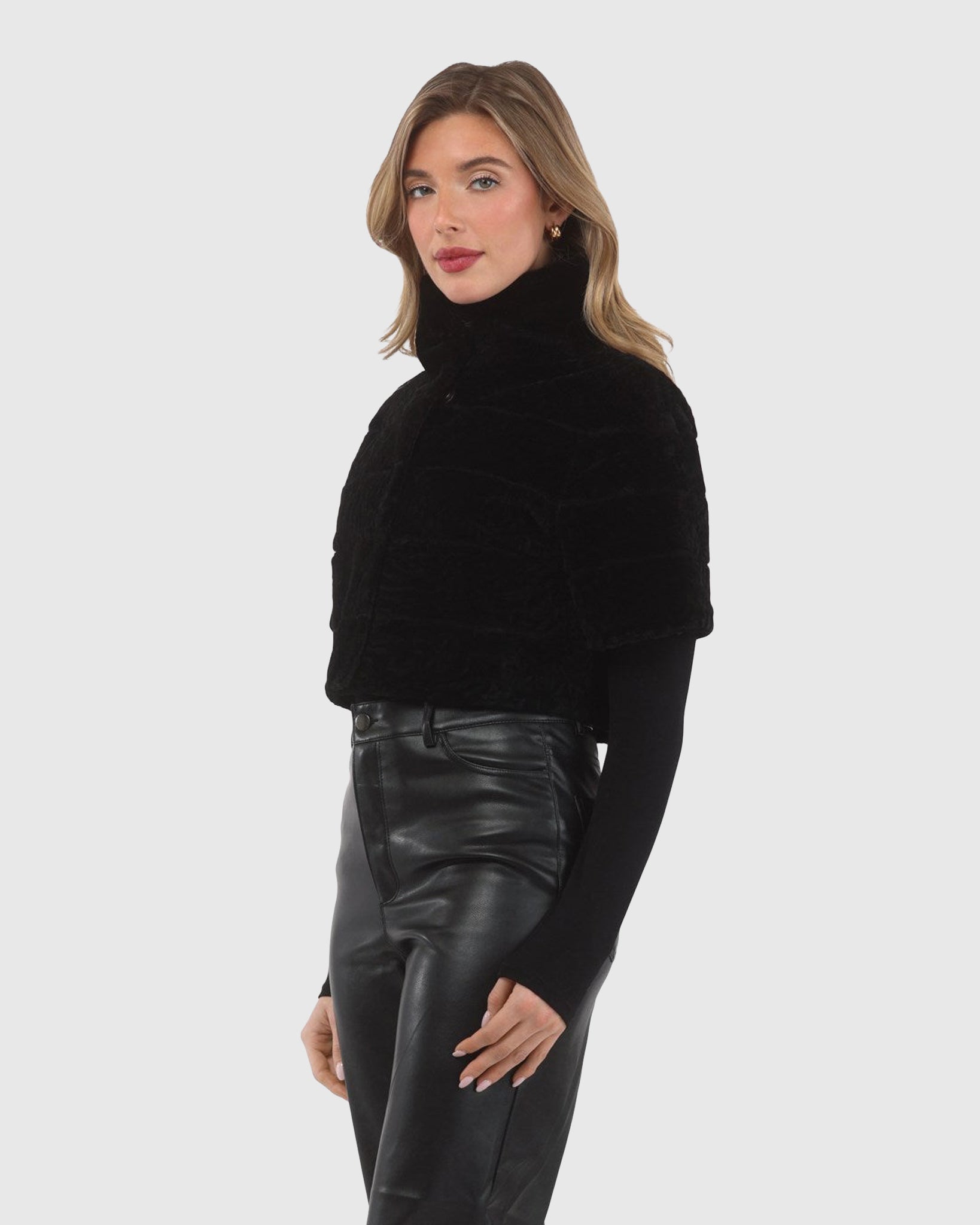 #Color_BLACK/BLACK