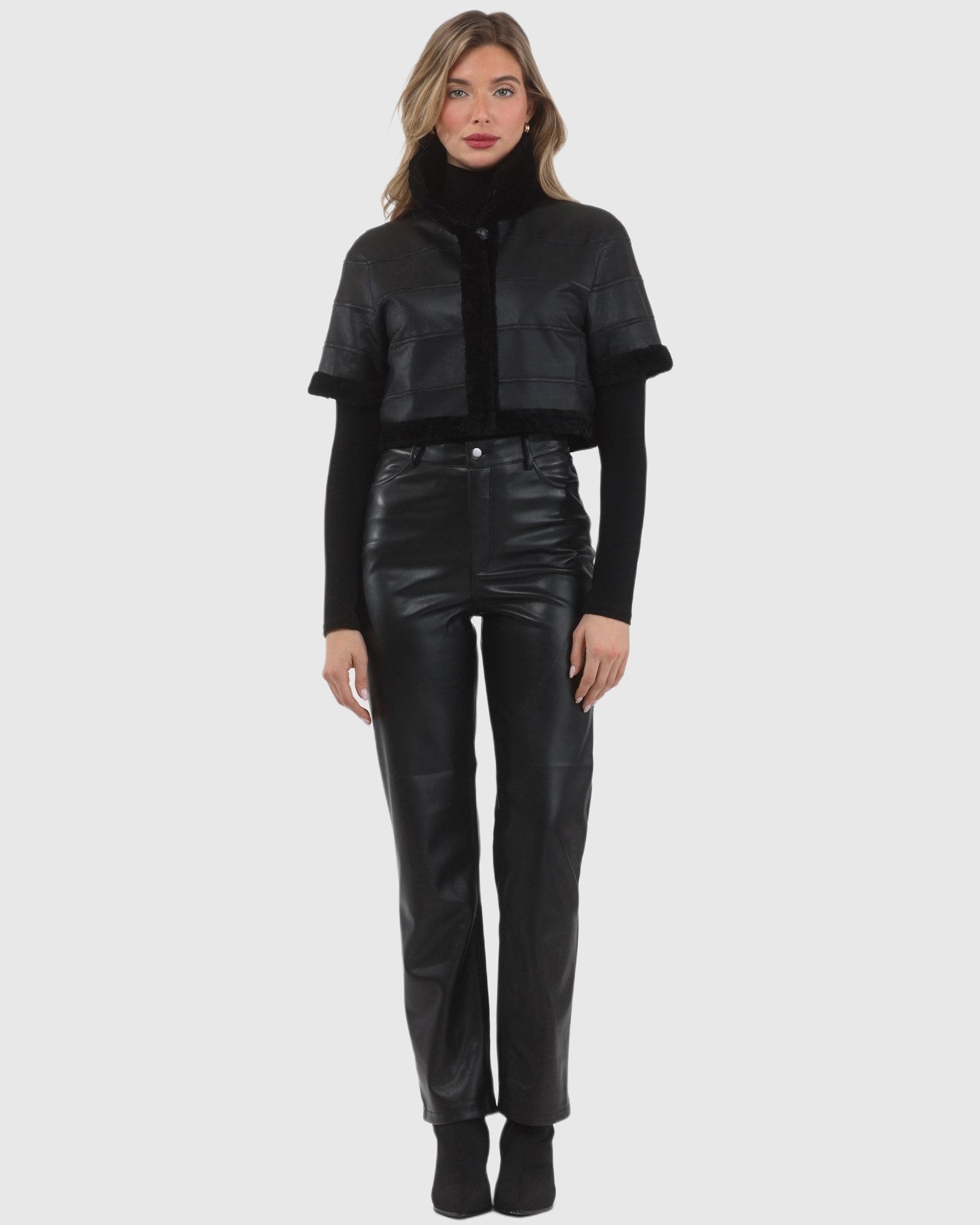 #Color_BLACK/BLACK
