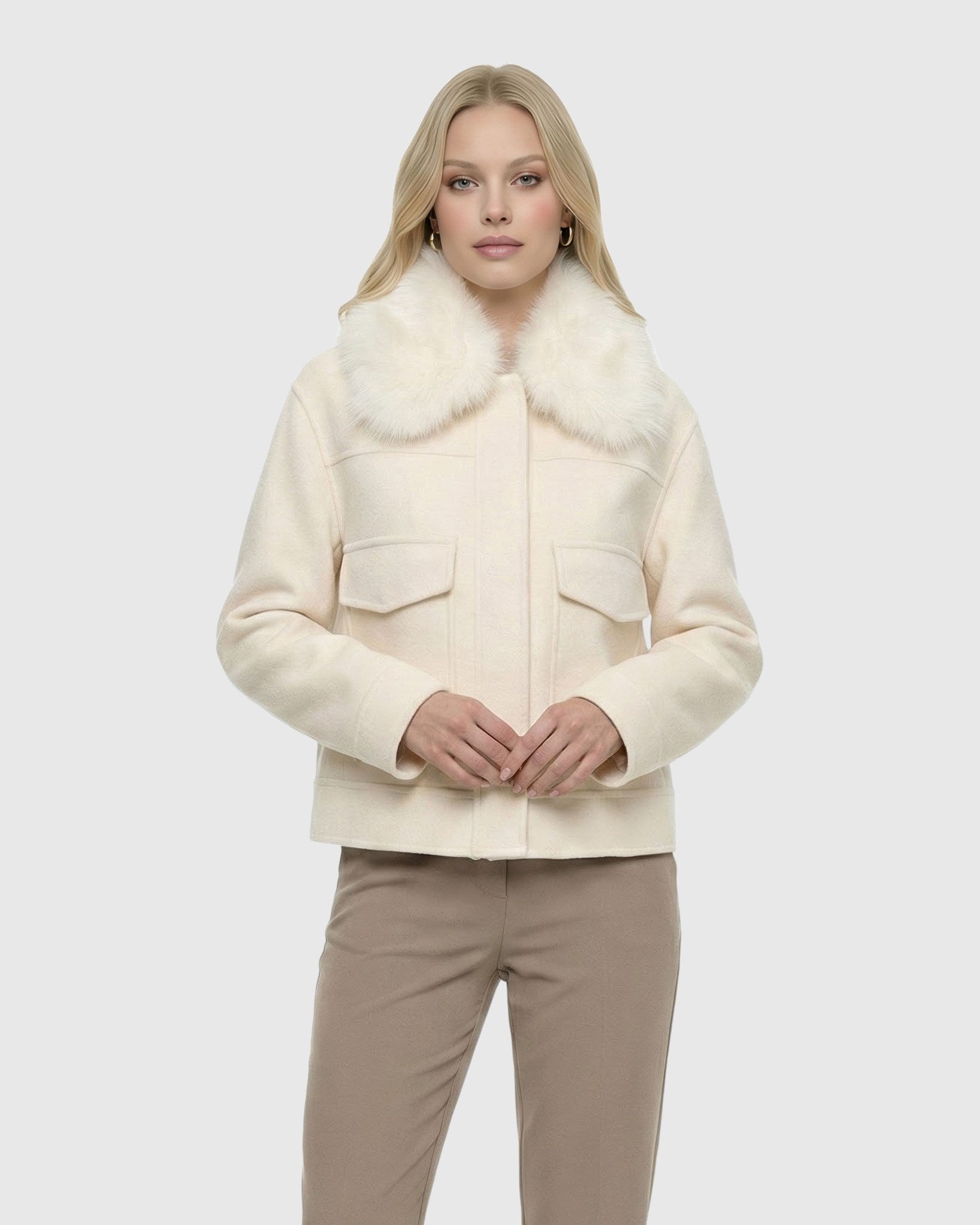 #Color_IVORY