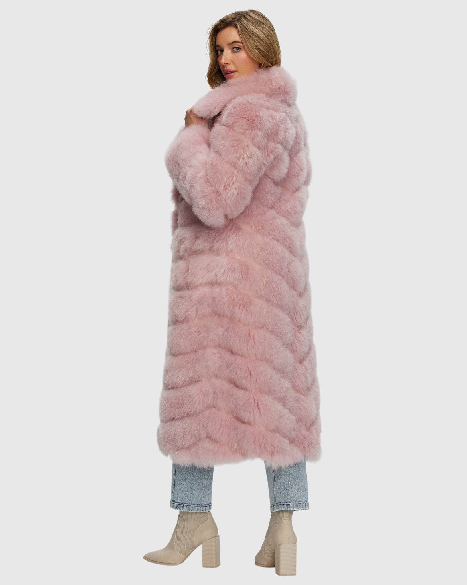 #Color_LIGHT PINK