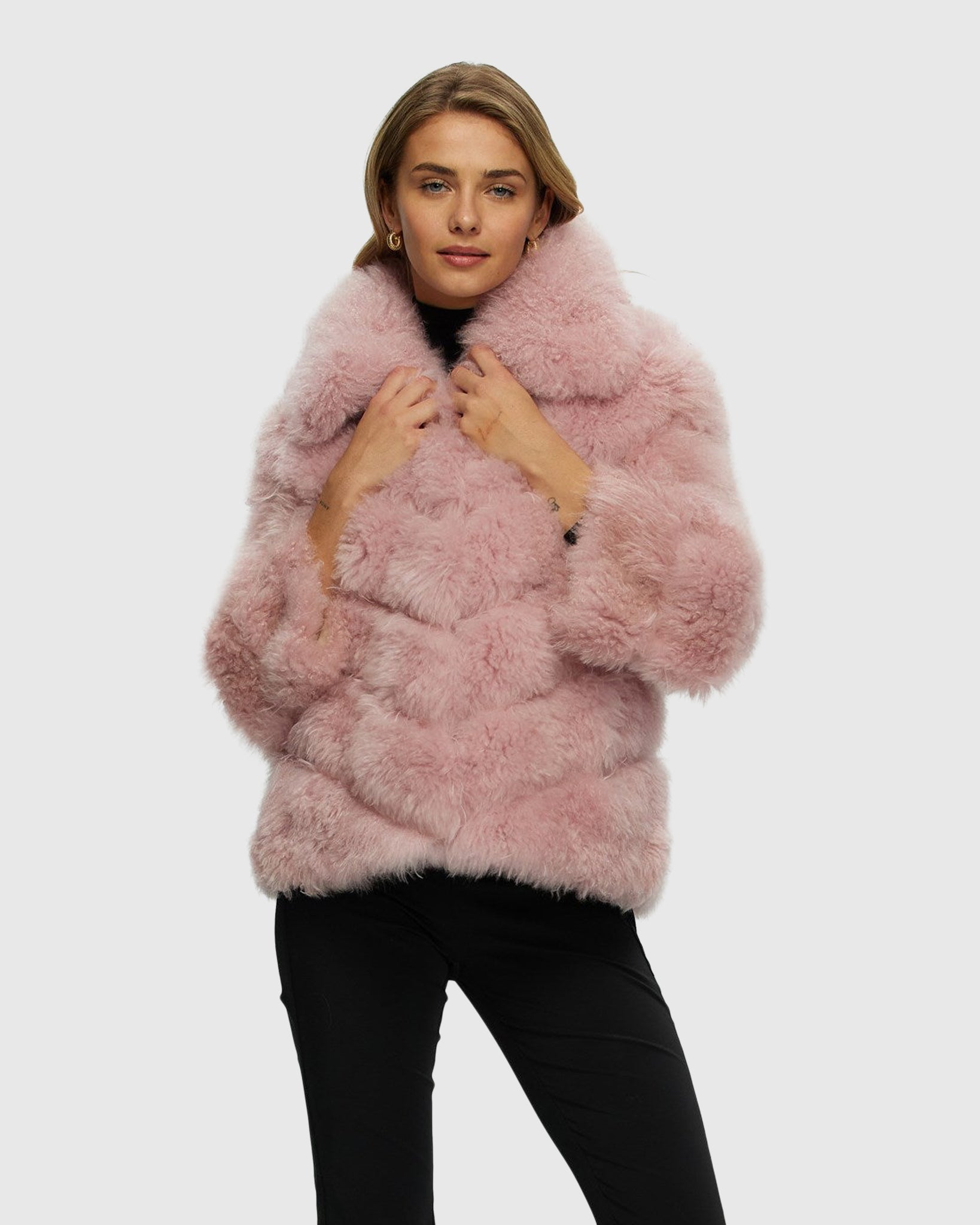 #Color_LIGHT PINK