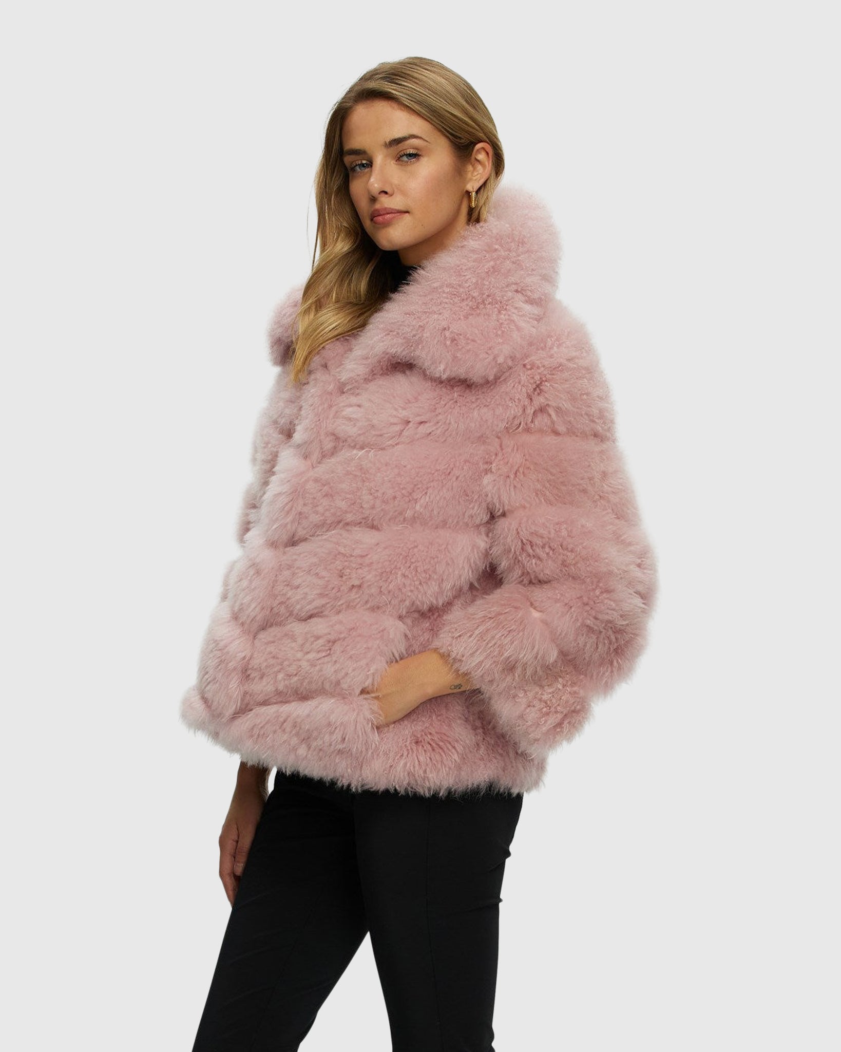 #Color_LIGHT PINK