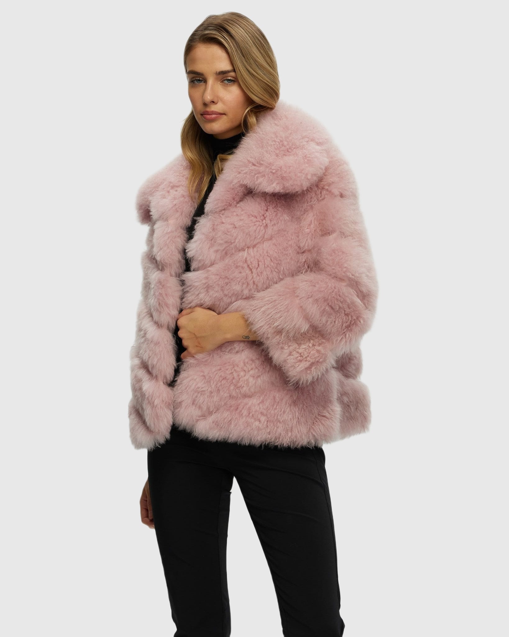 #Color_LIGHT PINK