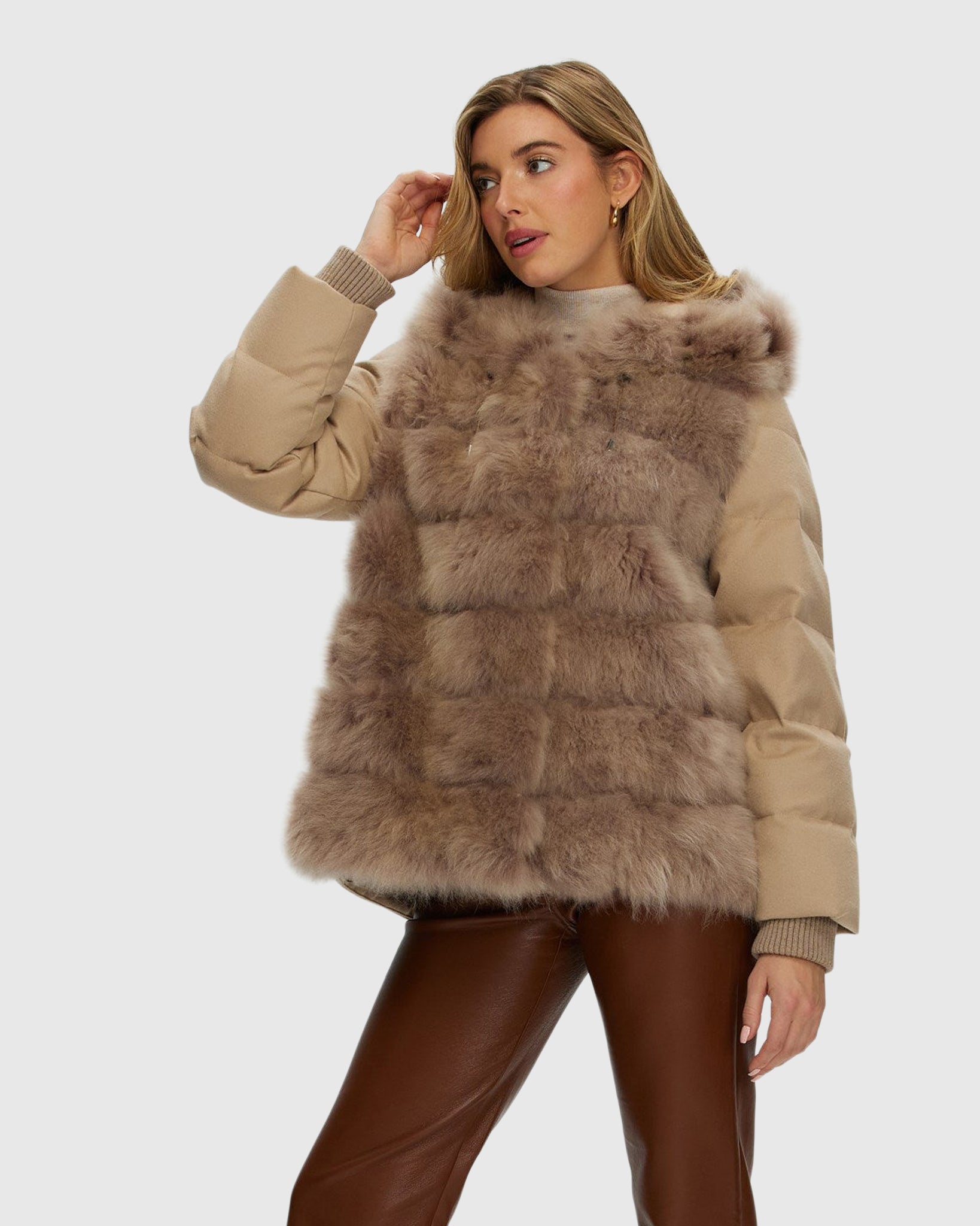 #Color_TAUPE/TAUPE