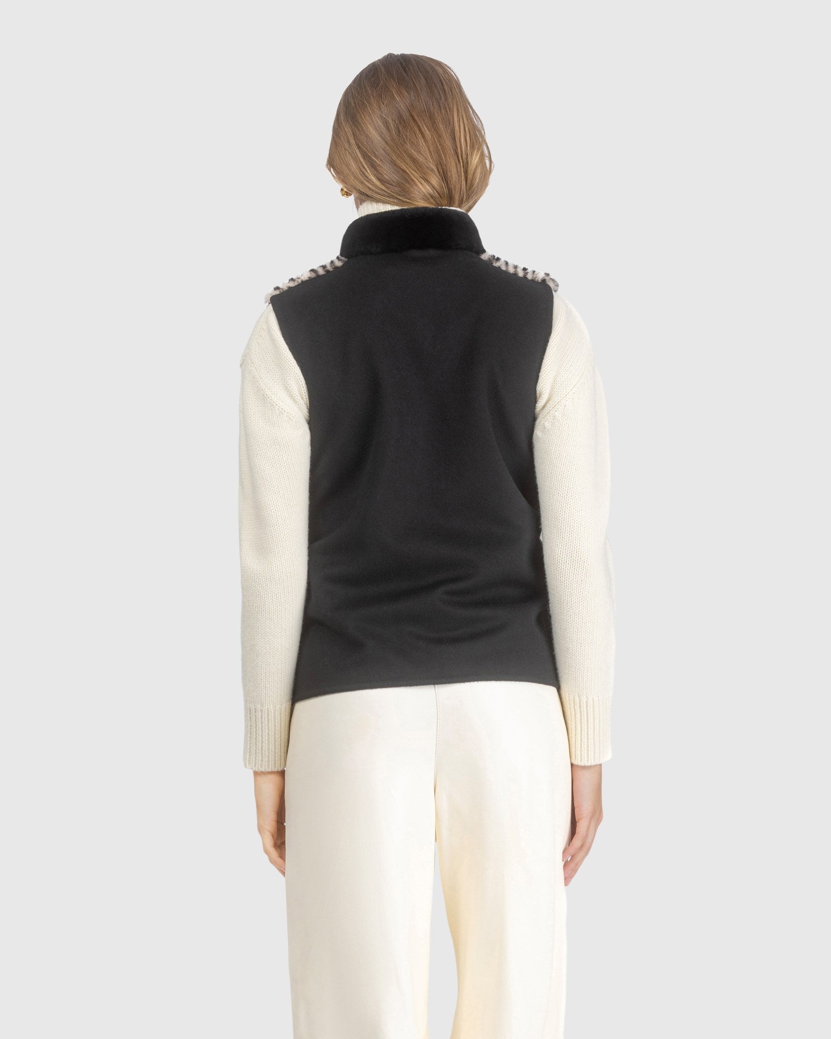 #Color_CREAM/BLACK
