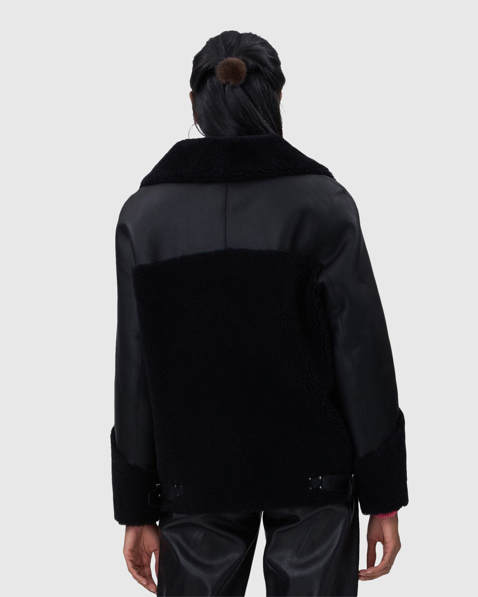 #Color_BLACK/BLACK