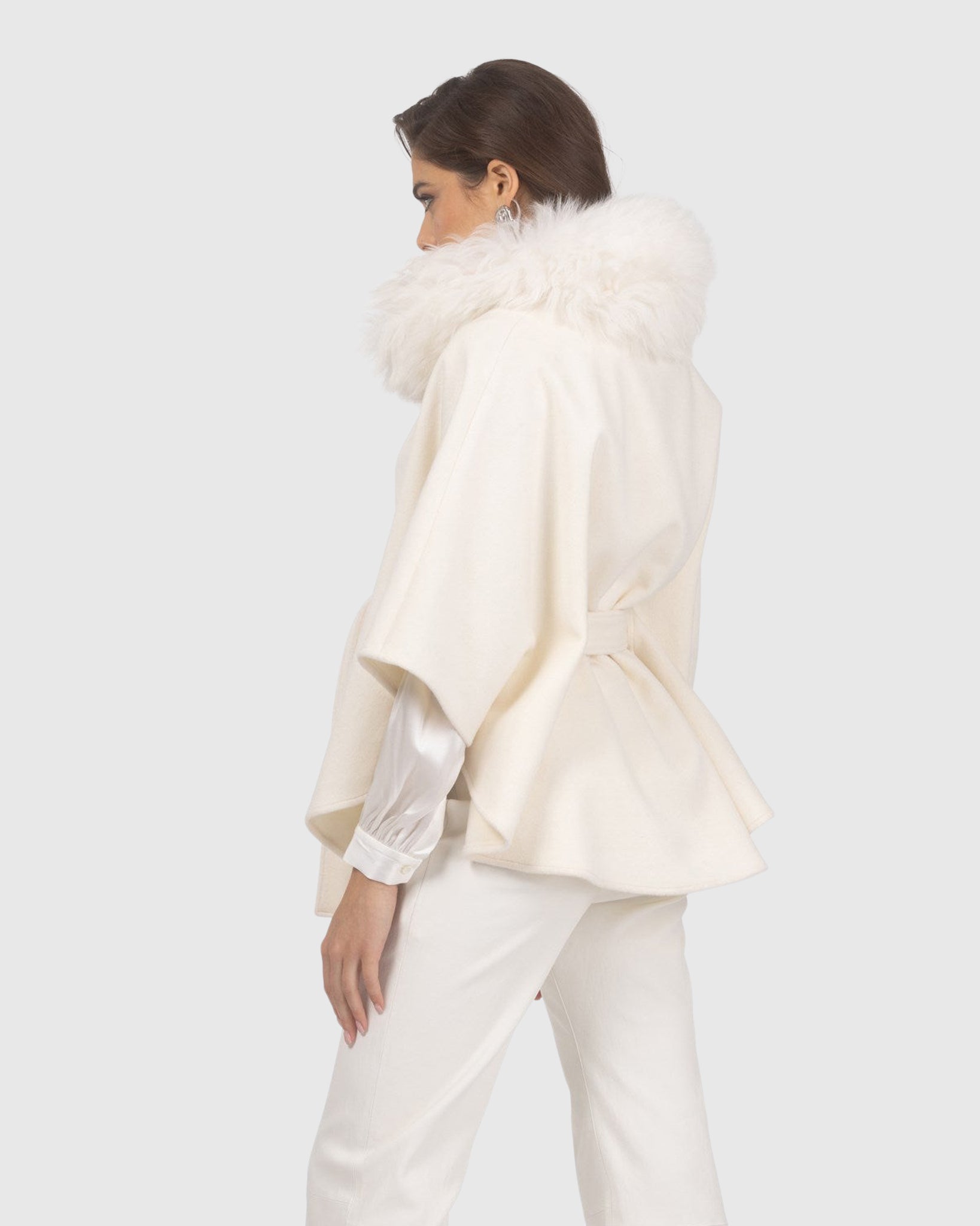 #Color_IVORY