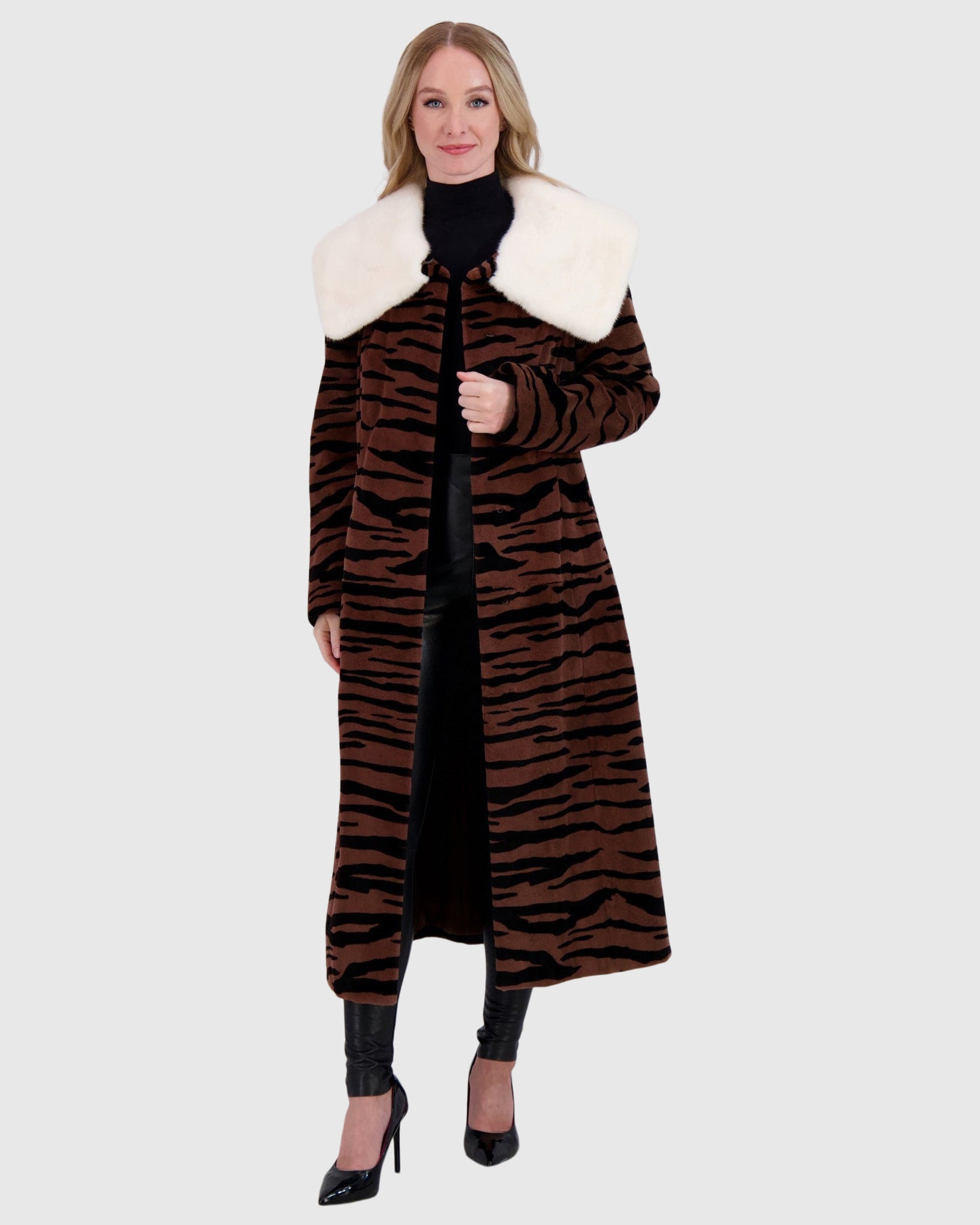 #Color_BROWN TIGER PRINT