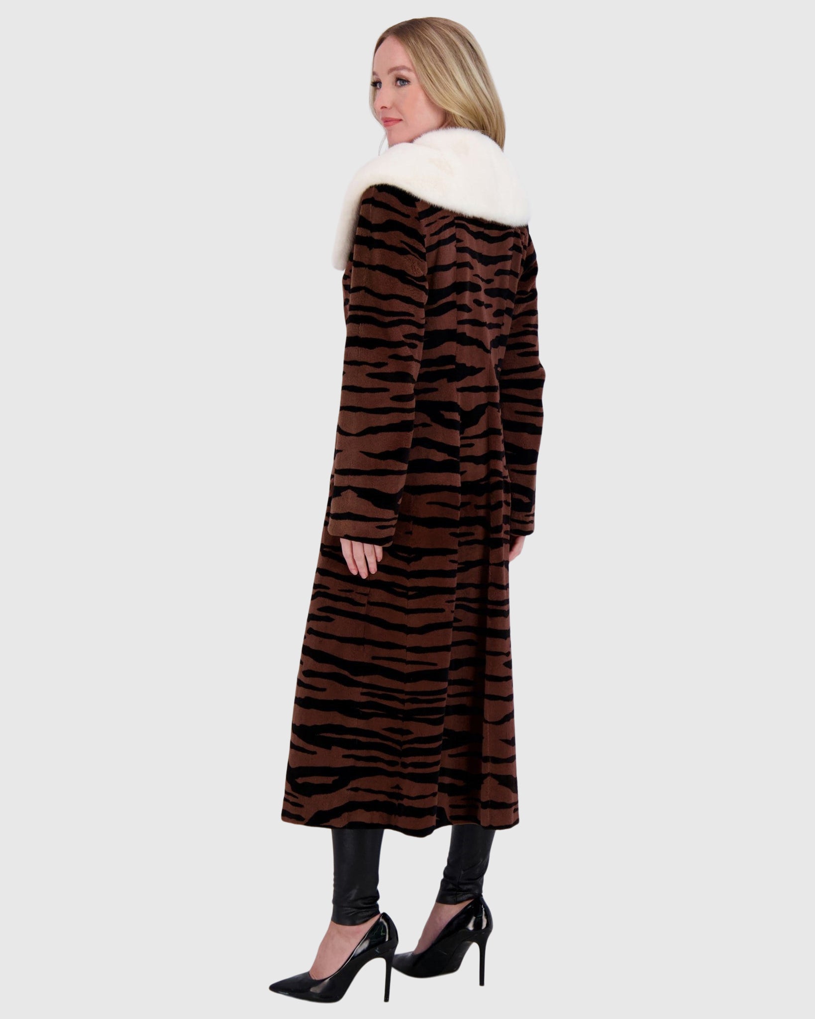 #Color_BROWN TIGER PRINT