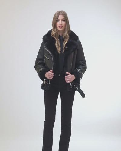 コート PLAIN FW25 COLLARLESS LAMB FUR JACKET (JJ25072 BLACK) Lamb Jacket - Black/Black – Fallen Footwear